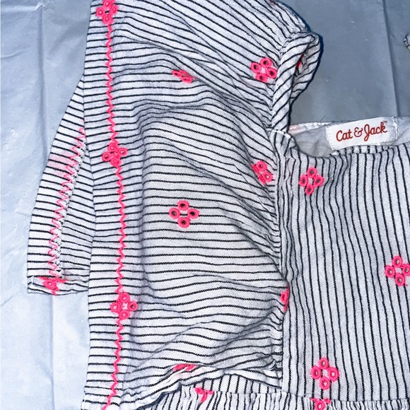 Girls flutter sleeve dress - Picture 2 of 4